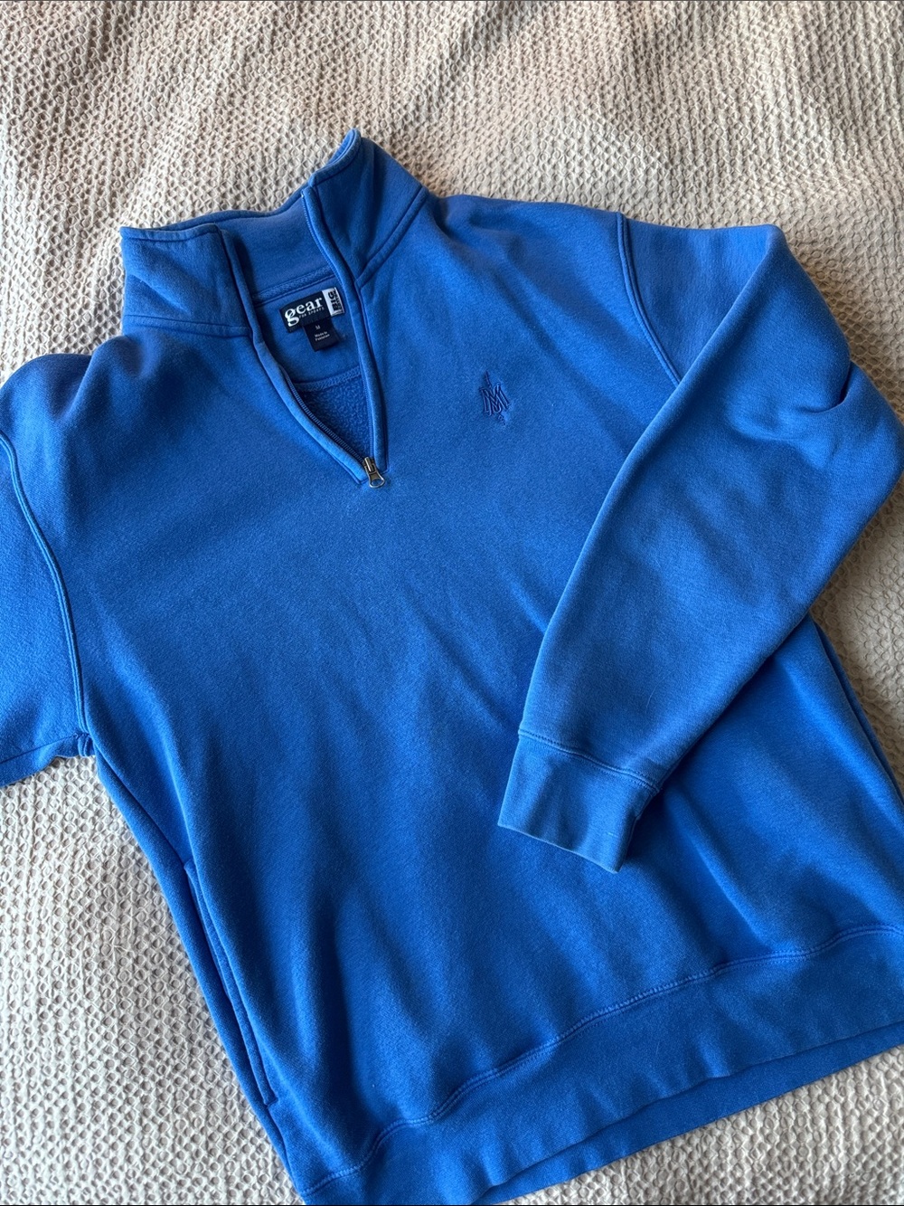 ROSEWOOD MIRAMAR Men's Quarter-Zip Pullover Sweater in Royal Blue
